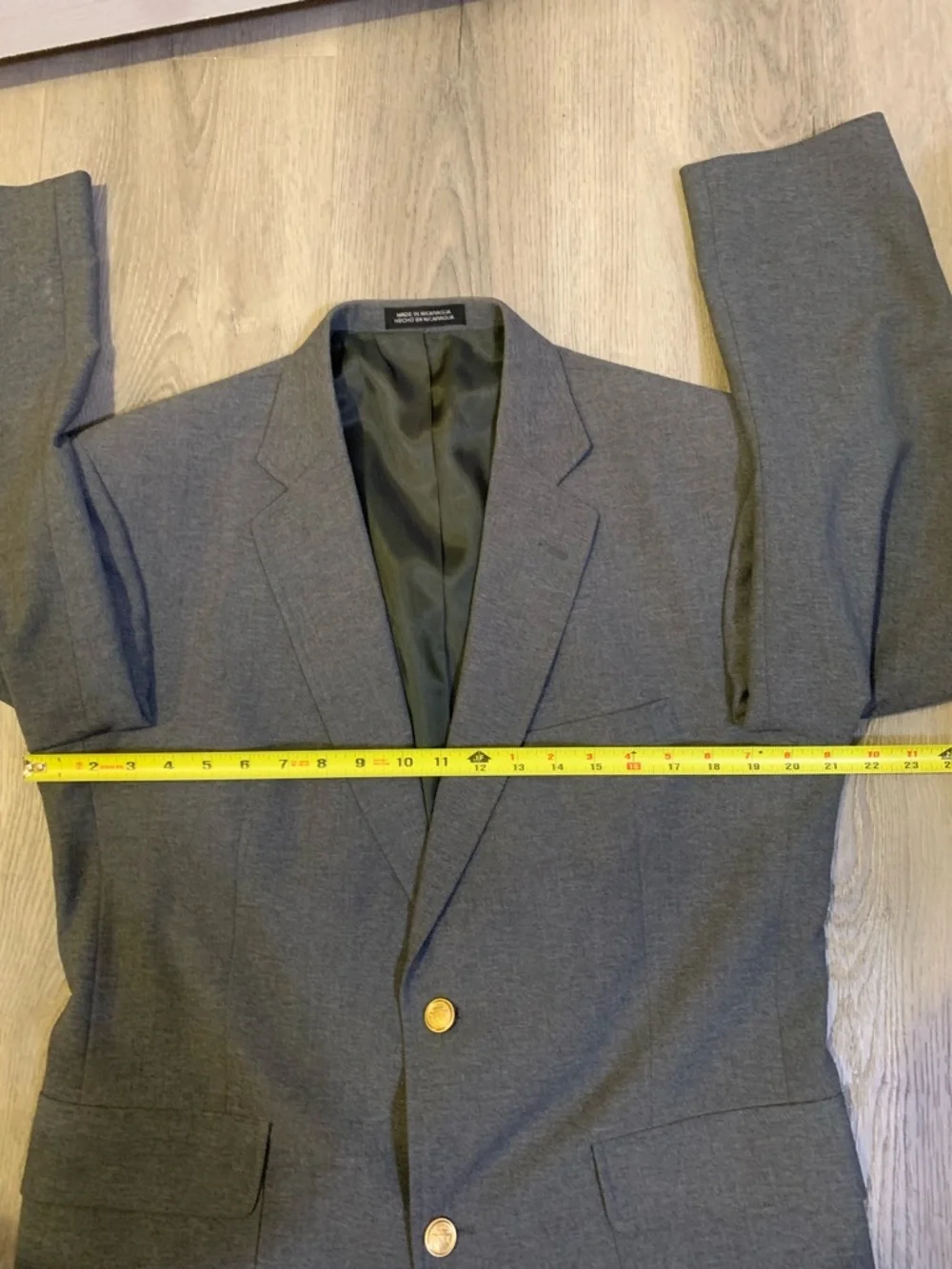 David Taylor Sz‎ 40R Wool Blend Gray Sport Coat Blazer Jacket with Gold Button
